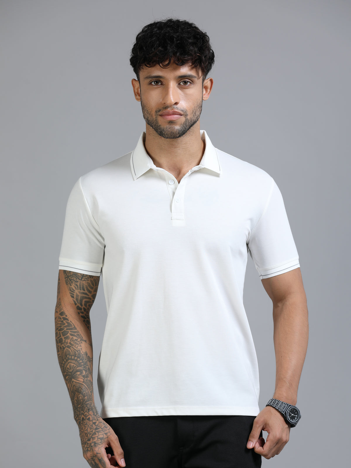 Men White  Slim Fit Stretchable Solid  Polo T-Shirt