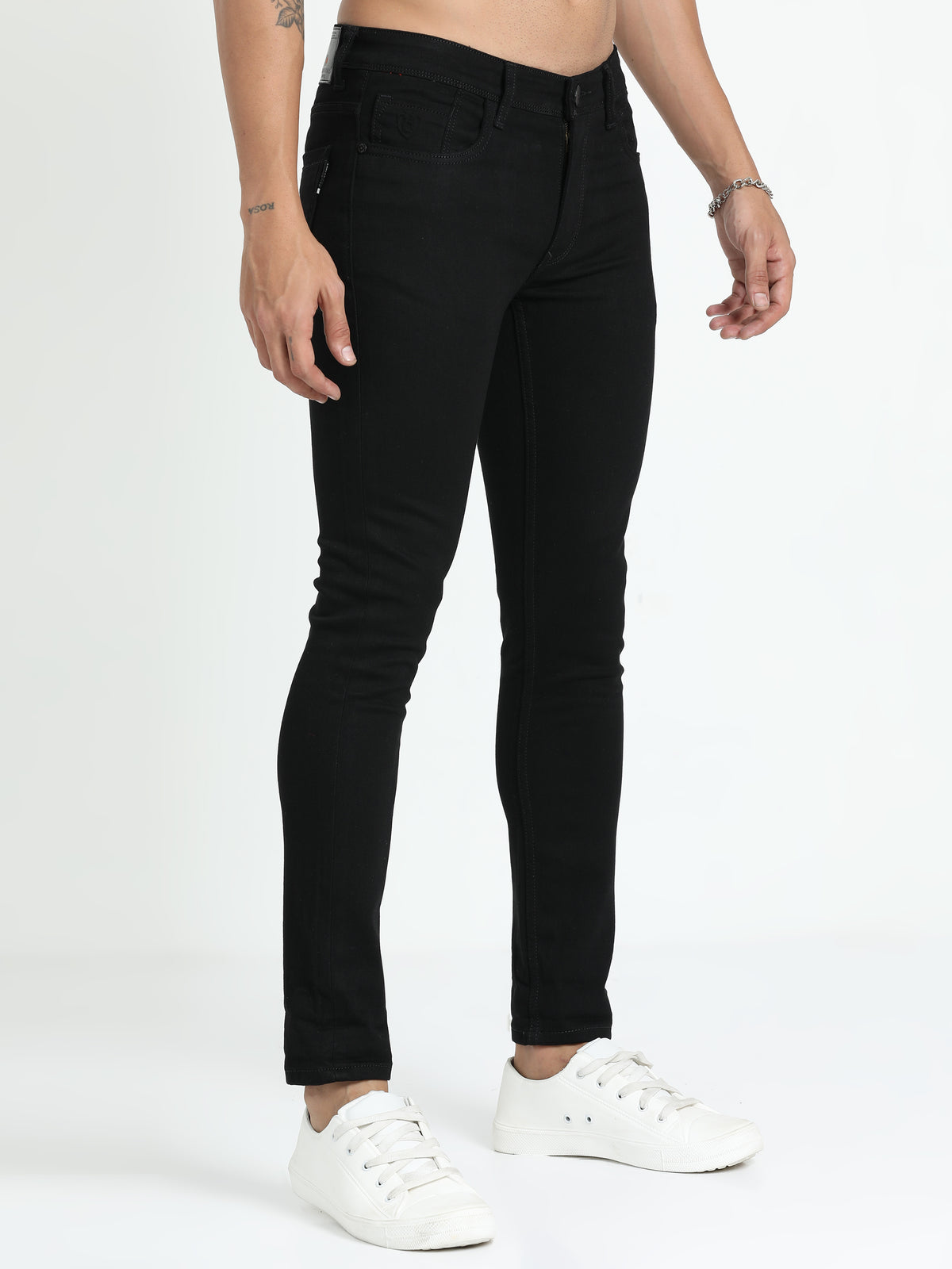 Shop Men's Black Relaxed Denim Ankle fit Cotton Blend Jeans Online.