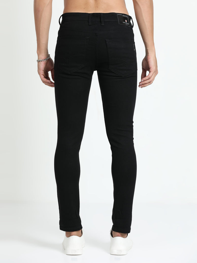 Shop Men's Black Relaxed Denim Ankle fit Cotton Blend Jeans Online.