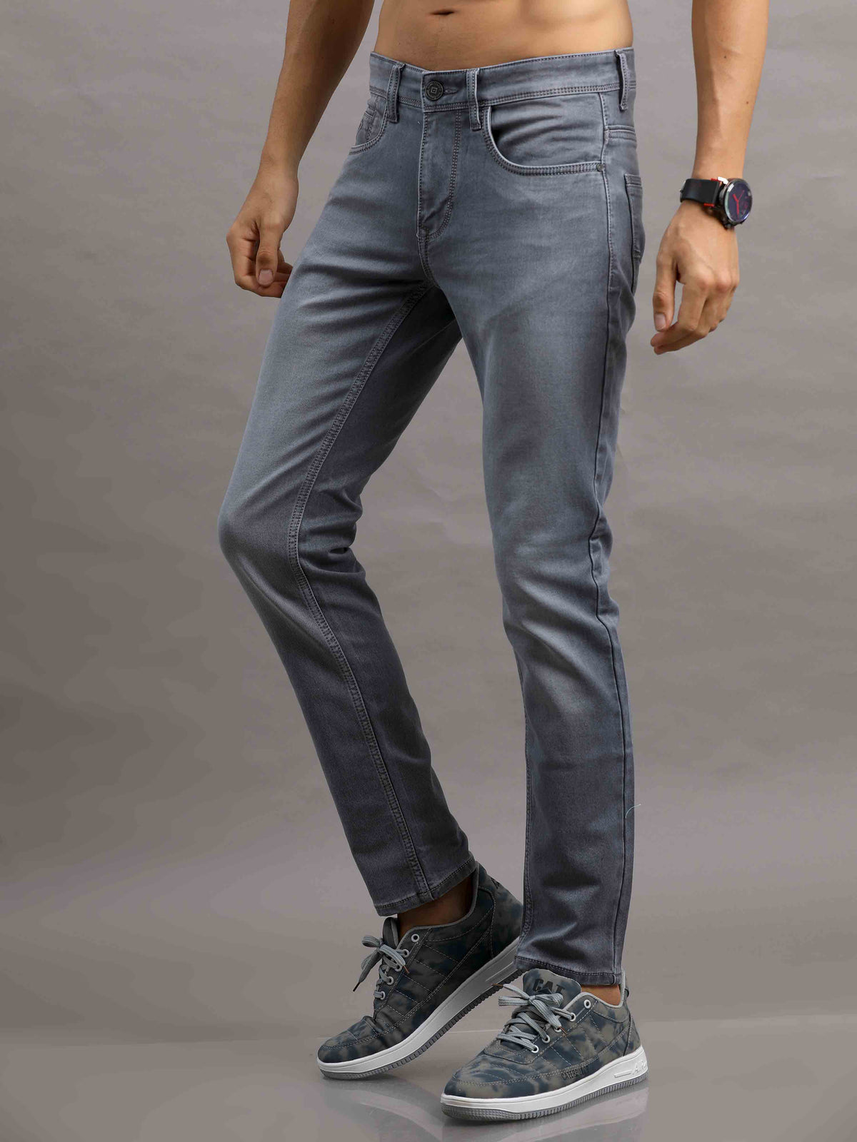 Shop Men's Grey Ankle fit Cotton Blend Denim Jeans Online.