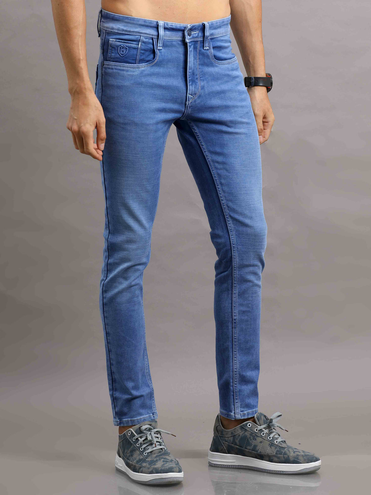 Shop Men's Blue Ankle fit Cotton Blend Denim Jeans Online.