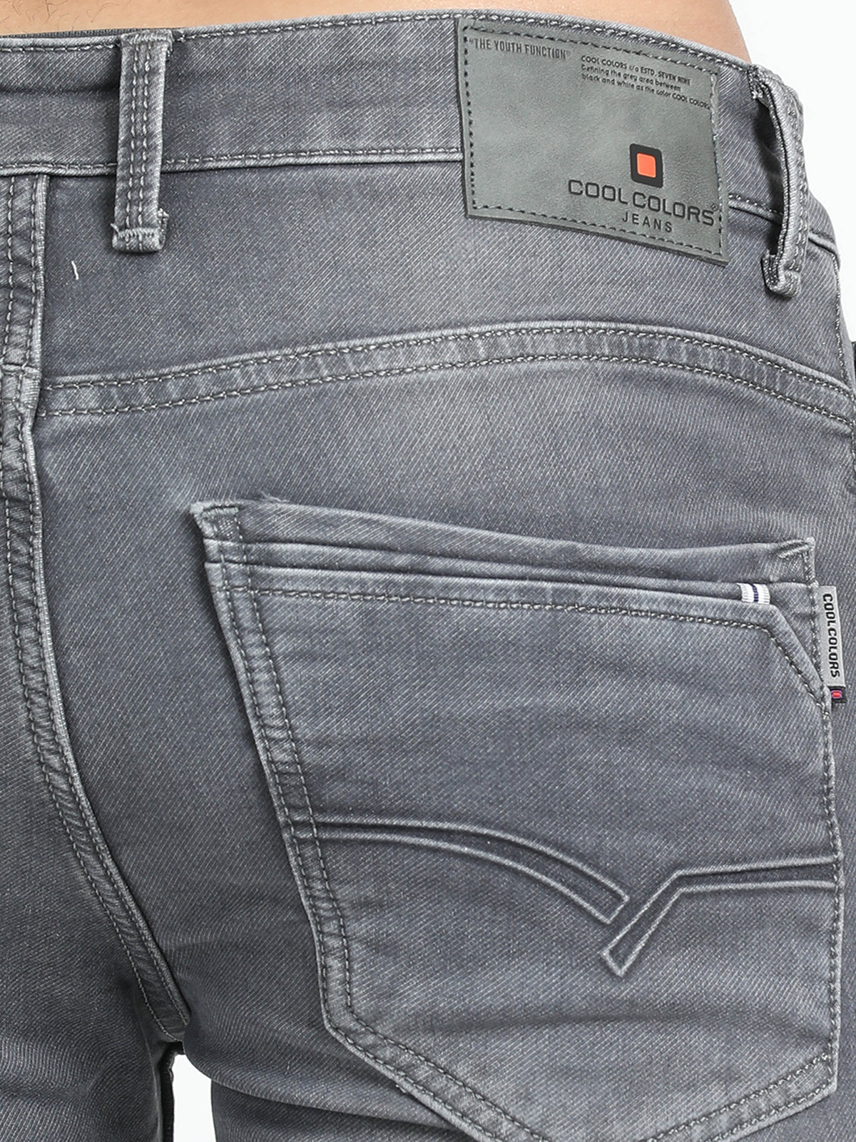 Shop Men's Light Grey Relaxed Denim Ankle fit Cotton Blend Jeans Online.