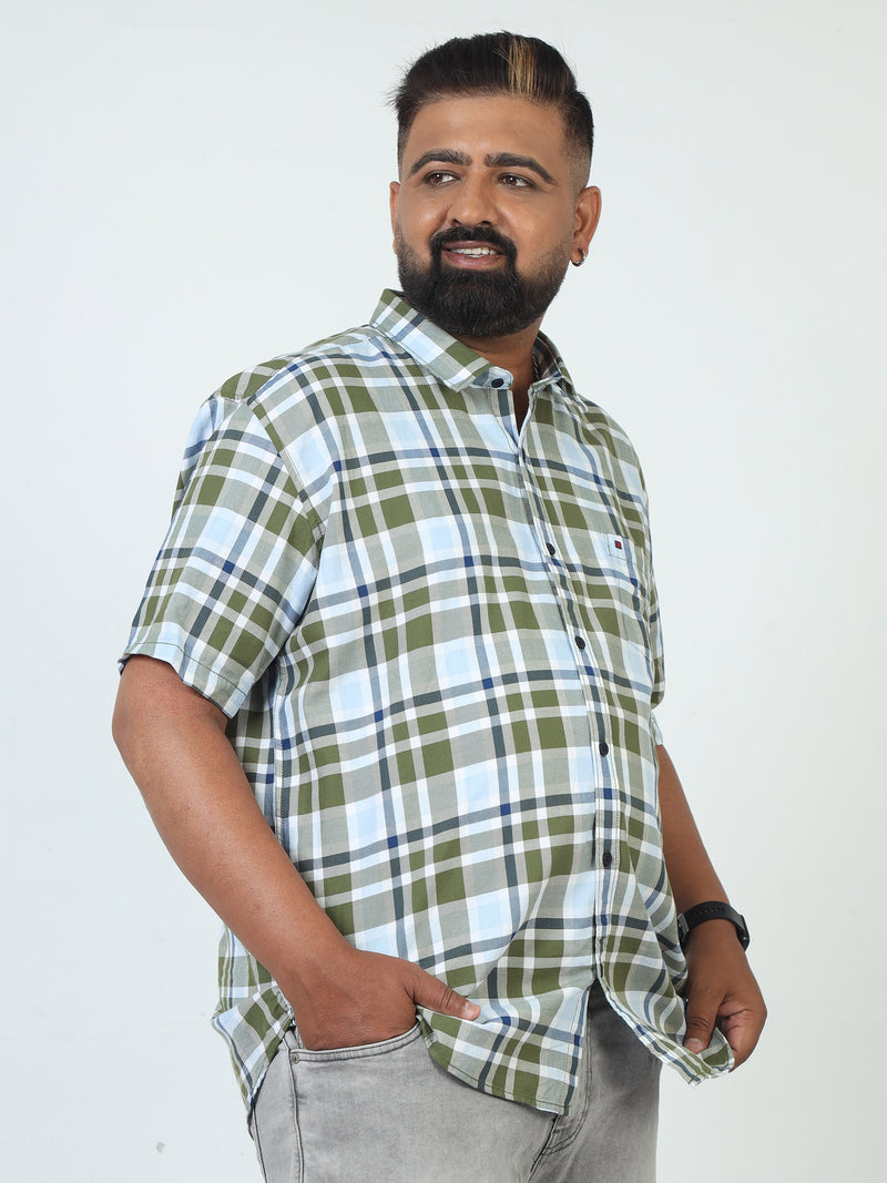 Men Plus Size Checkered Casual Shirt