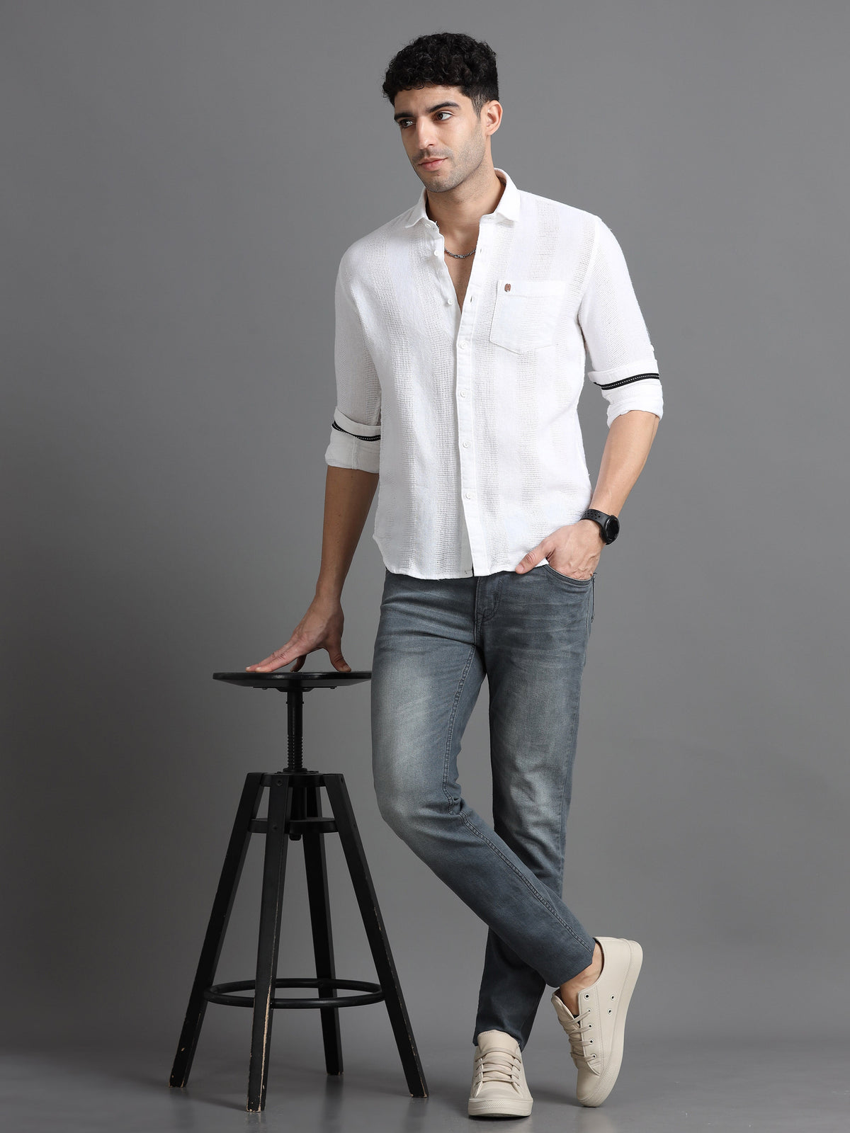 Men White Slim Fit Textured Full Sleeve Casual Shirt