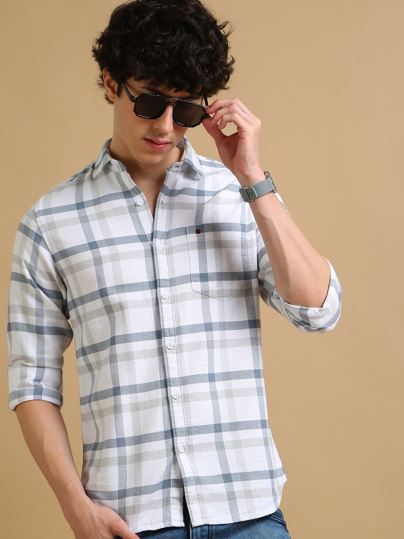 Men White Slim Fit Checks Full Sleeve Casual Shirt