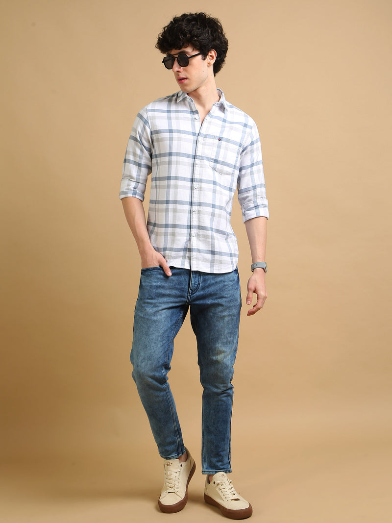 Men White Slim Fit Checks Full Sleeve Casual Shirt