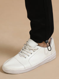 Men Black Narrow Fit Knitted Dobby Casual Jogger Pants