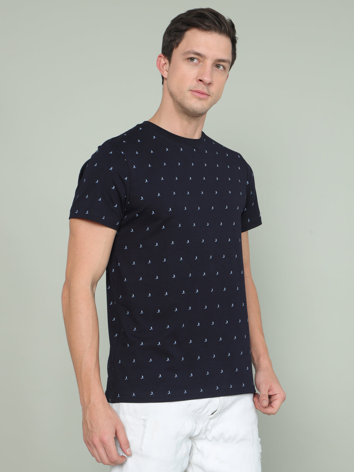 Shop Men's Blue Printed Regular Fit Half Sleeves Crew Neck T-Shirt Online.