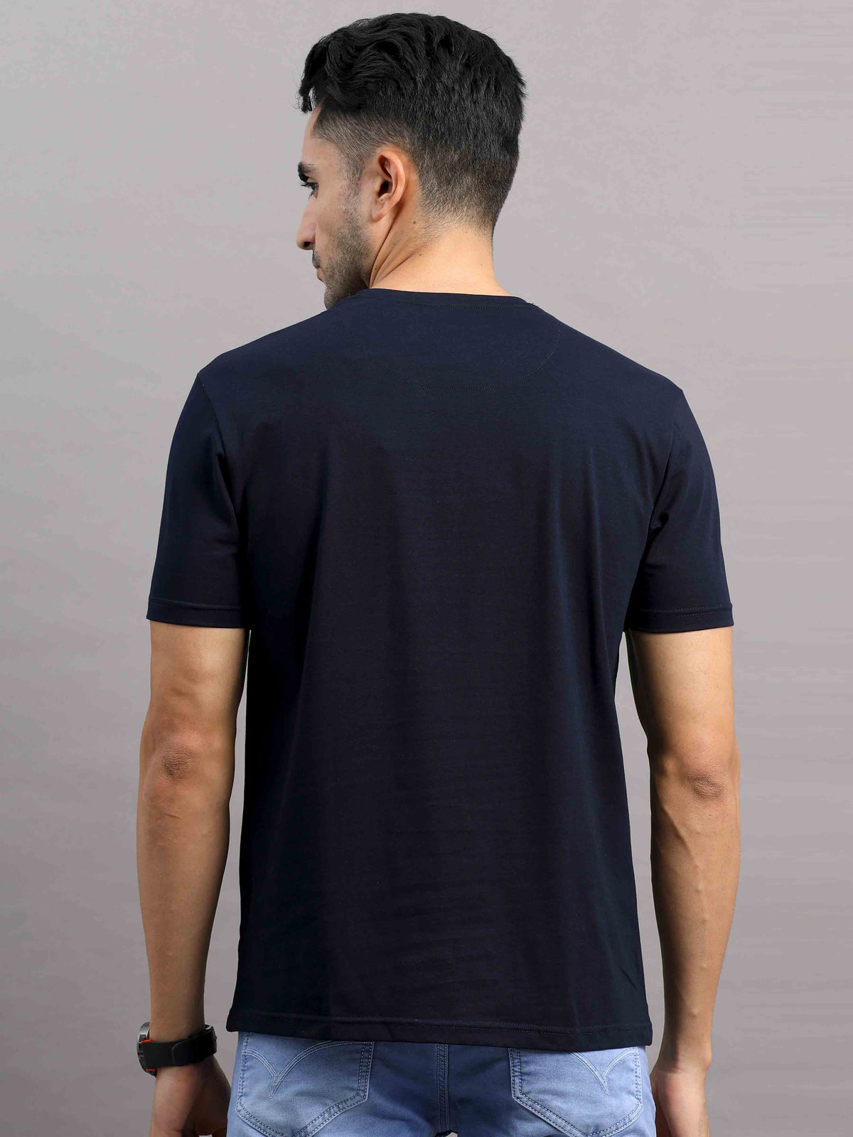 Shop Men's Black Regular Fit Half Sleeve Printed Crew Neck T-Shirt Online.