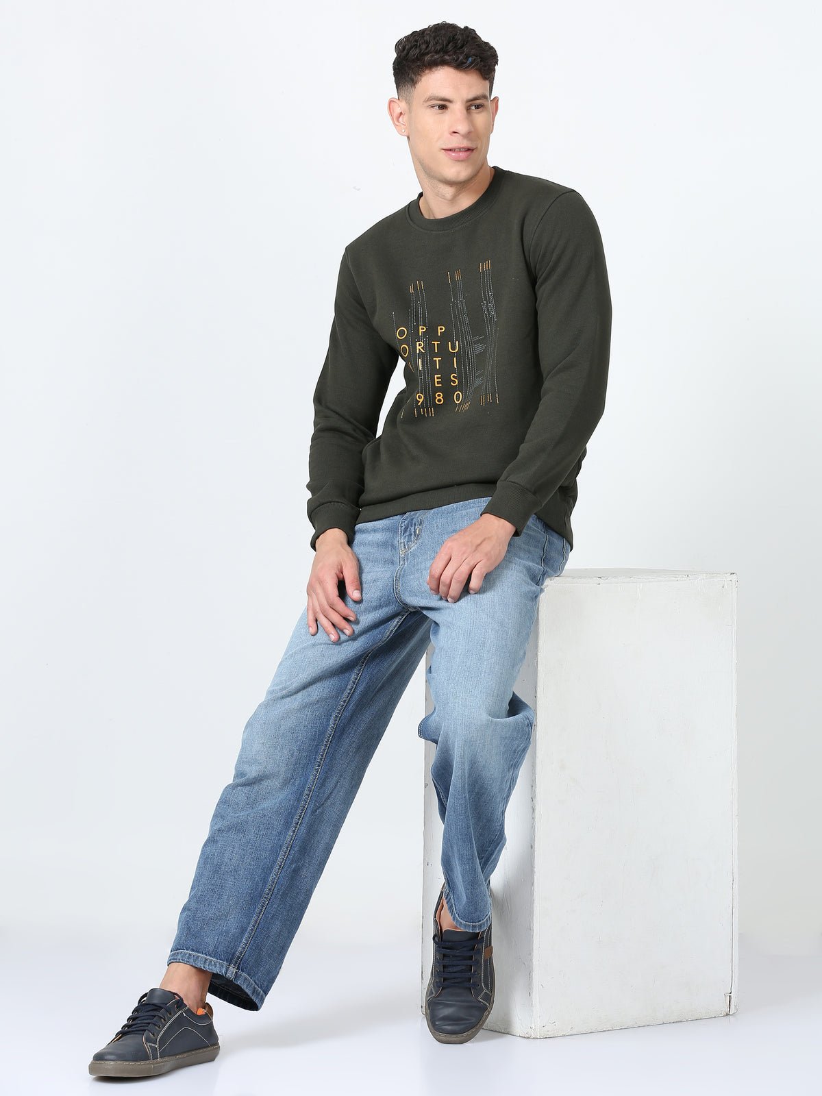 Shop Men's Green Printed Full Sleeves Regular Fit Casual Sweatshirt Online.