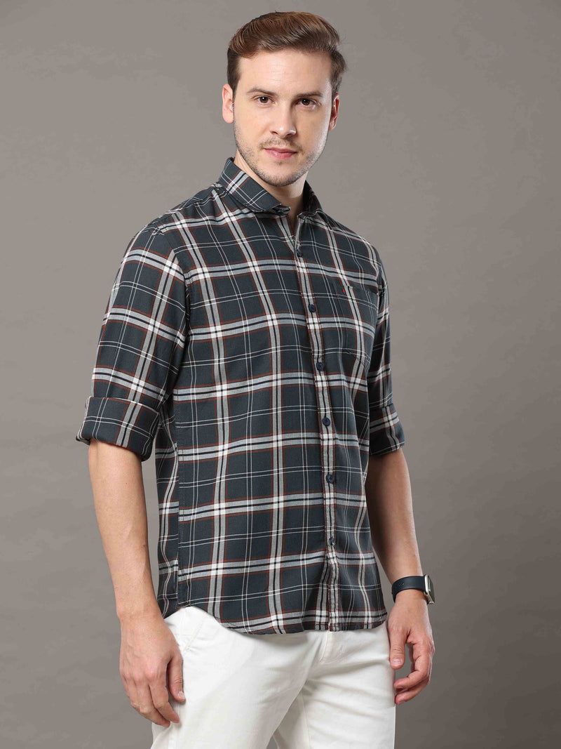 Shop Men's Dark Green Slim Fit Cotton Casual Checks Shirt Online.