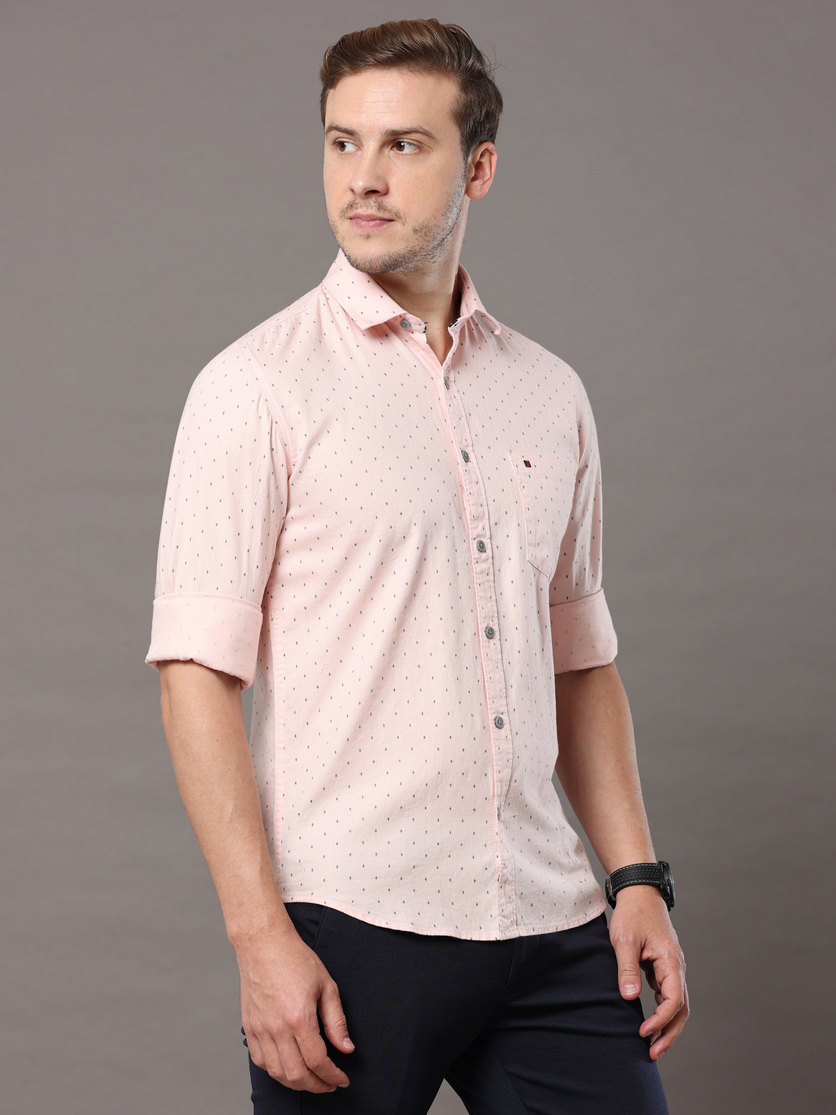 Shop Men's Light Pink Slim Fit Cotton Casual Printed Shirt Online.