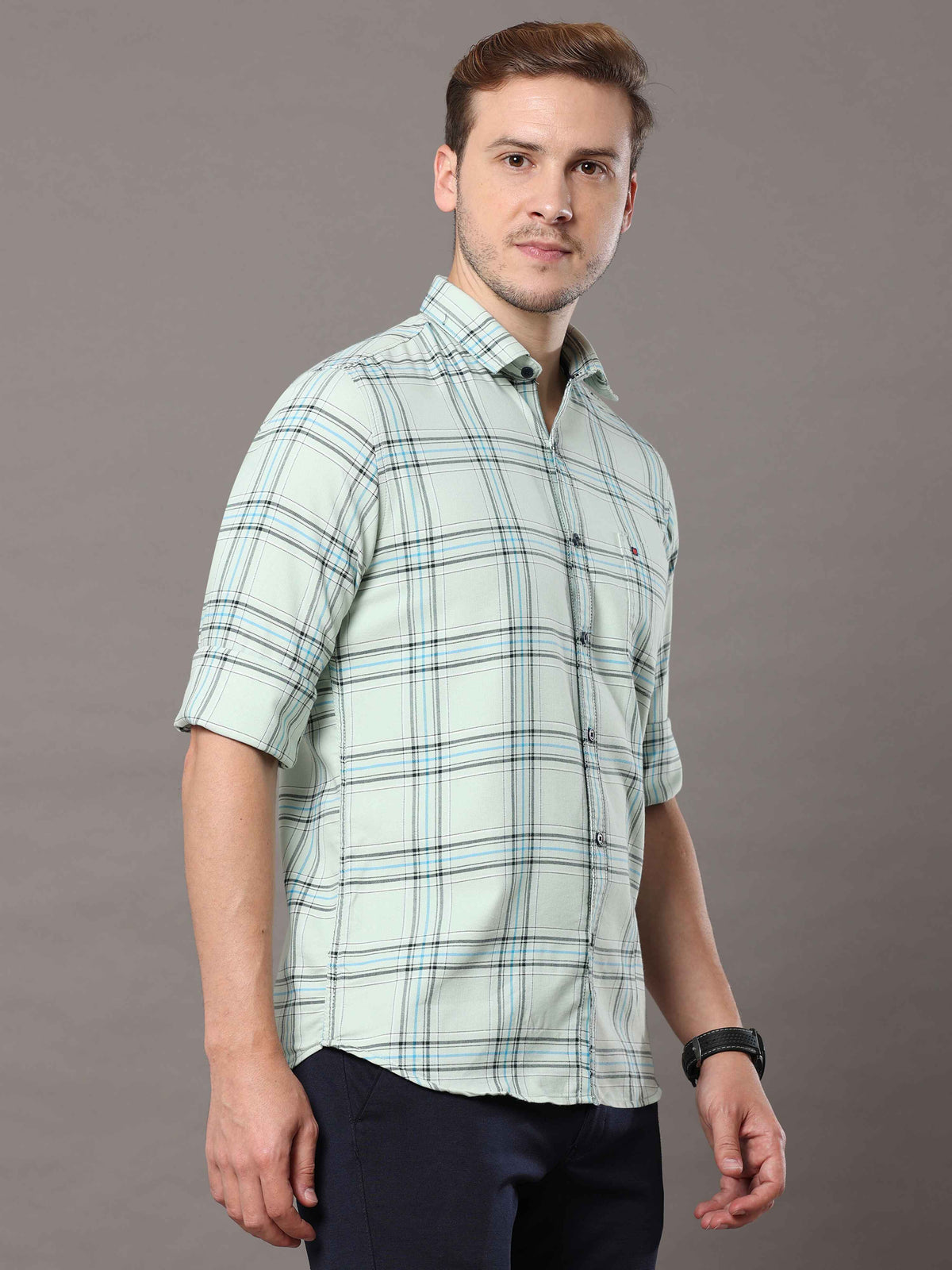 Shop Men's Light Green Slim Fit Cotton Casual Checks Shirt Online.