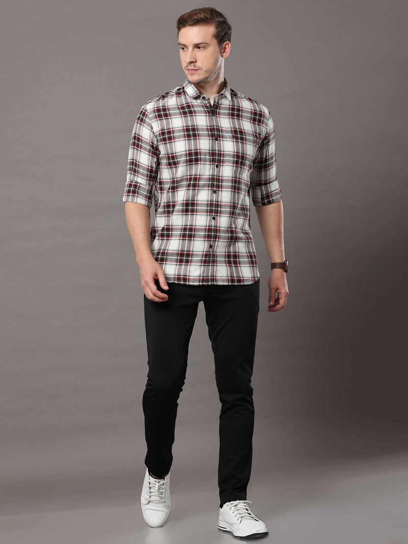 Shop Men's White Slim Fit Cotton Casual Checks Shirt Online.