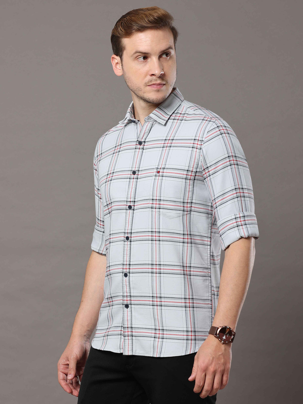 Shop Men's Grey Slim Fit Cotton Casual Checks Shirt Online.