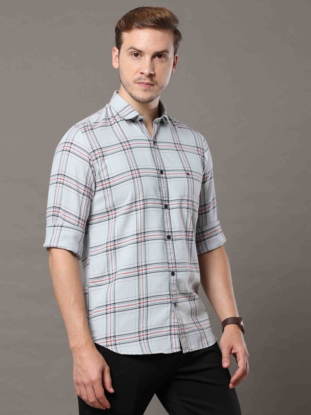 Shop Men's Grey Slim Fit Cotton Casual Checks Shirt Online.