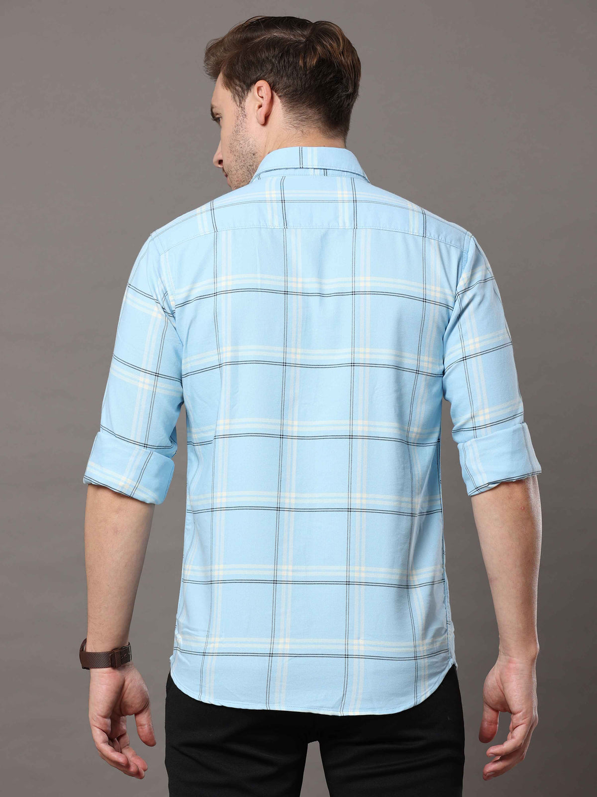 Shop Men's Light Blue Slim Fit Cotton Casual Checks Shirt Online.