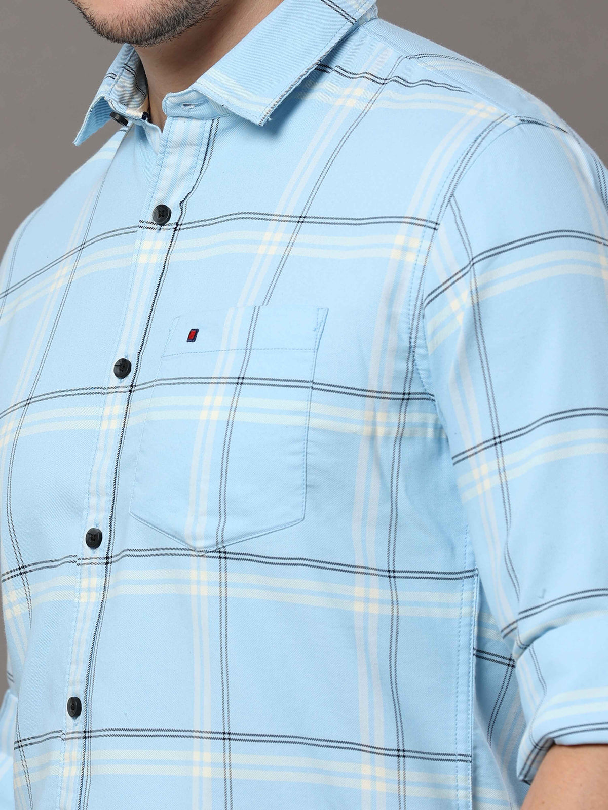 Shop Men's Light Blue Slim Fit Cotton Casual Checks Shirt Online.