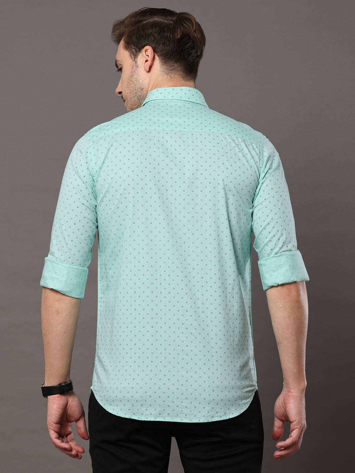 Shop Men's Light Green Slim Fit Cotton Casual Printed Shirt Online.