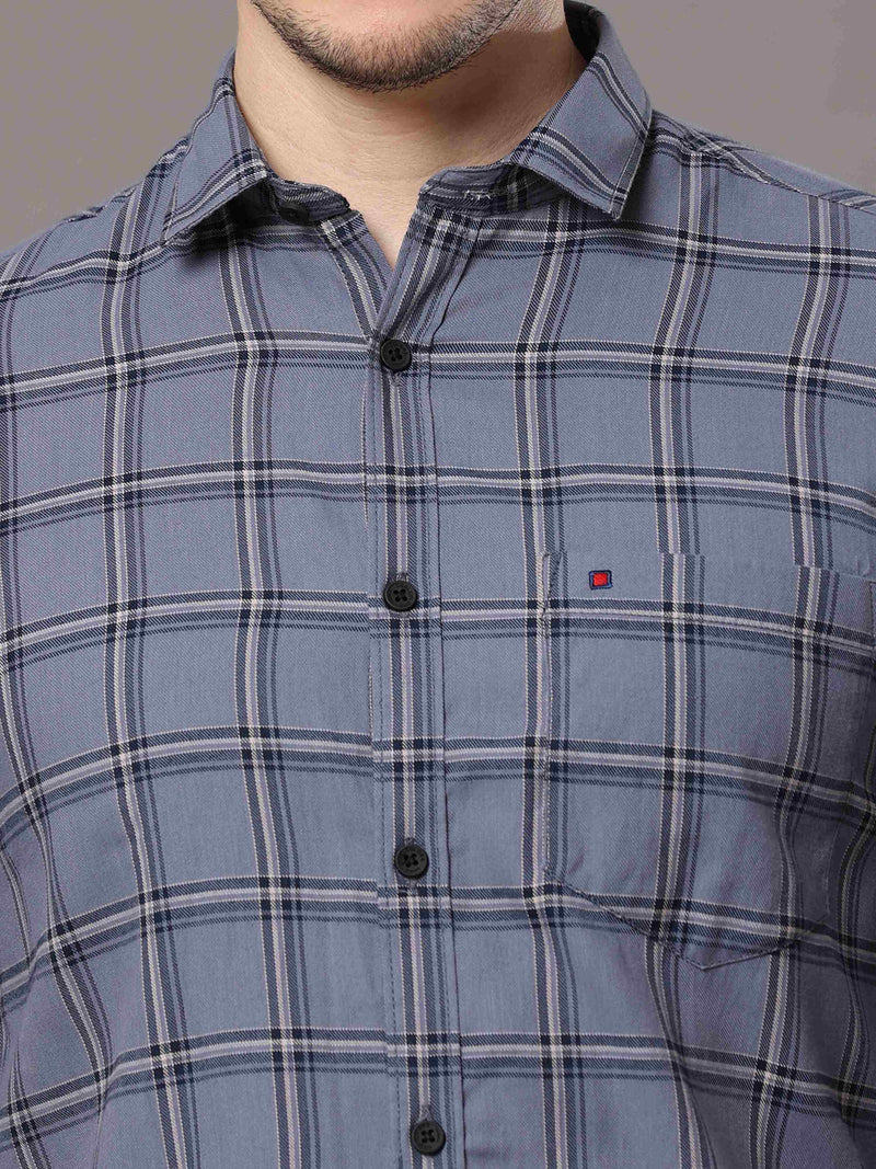 Shop Men's Grey Slim Fit Cotton Casual Checks Shirt Online.