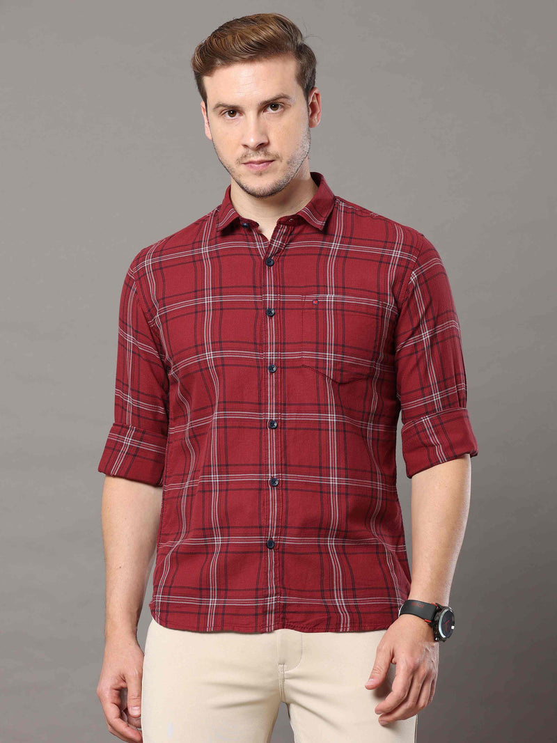 Shop Men's Maroon Slim Fit Cotton Casual Checks Shirt Online.