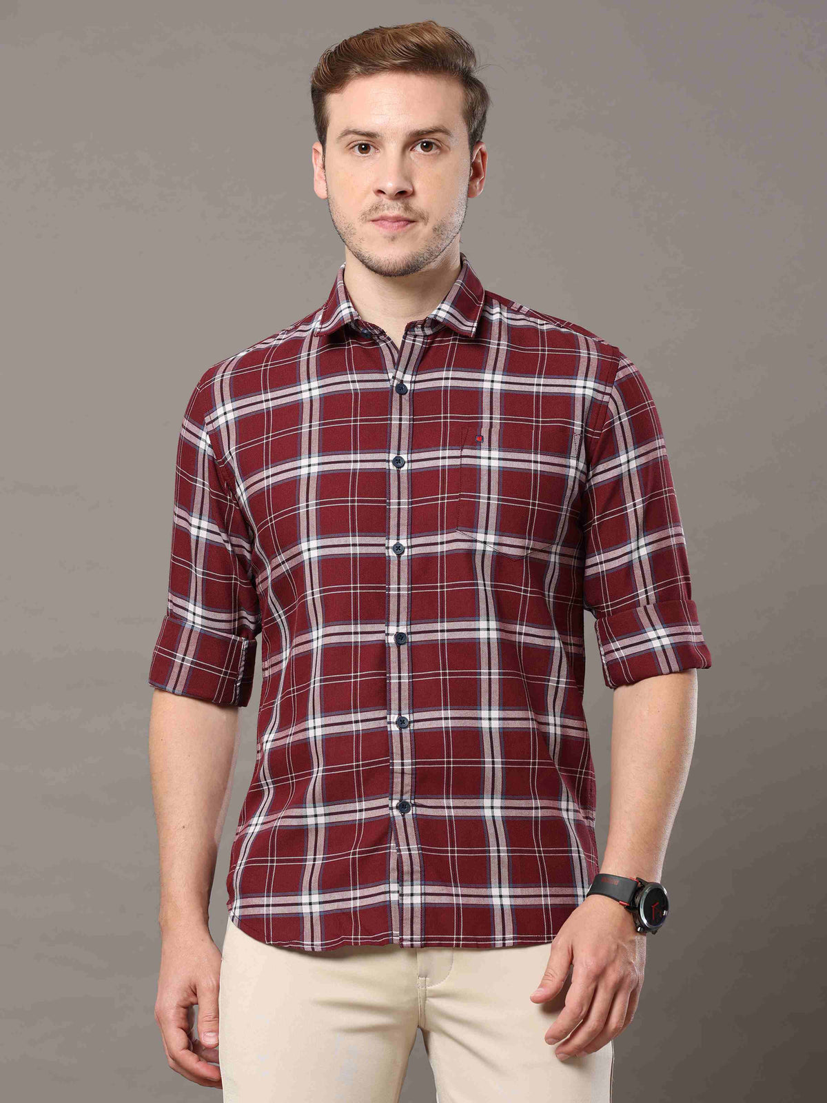 Shop Men's Maroon Slim Fit Cotton Casual Checks Shirt Online.