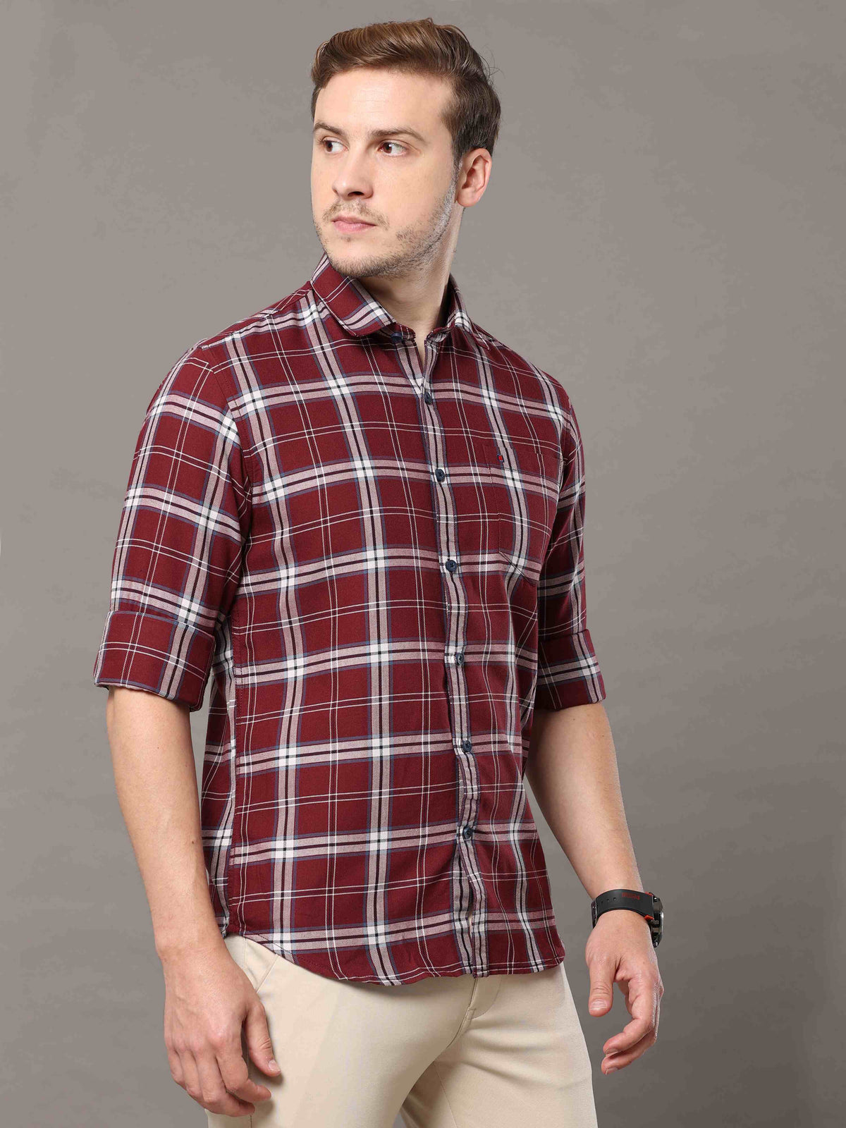 Shop Men's Maroon Slim Fit Cotton Casual Checks Shirt Online.