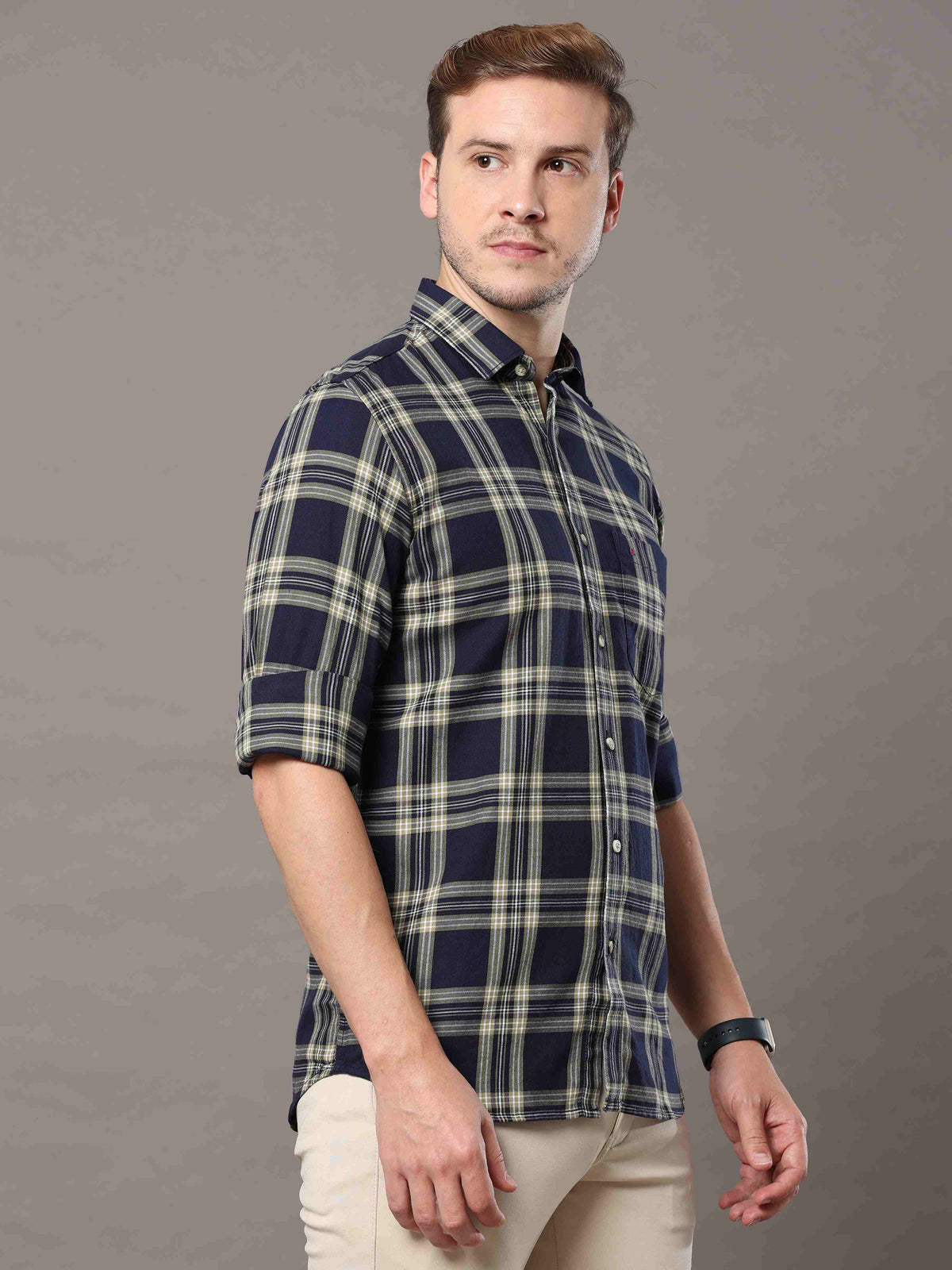 Shop Men's Navy Slim Fit Cotton Casual Checks Shirt Online.