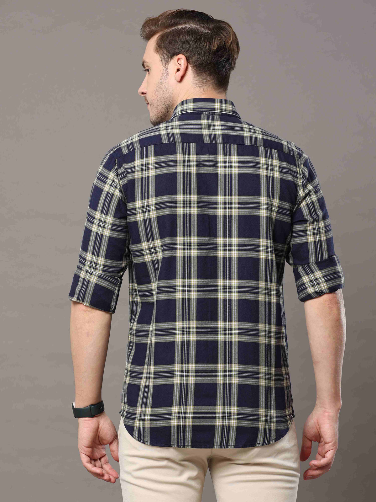 Shop Men's Navy Slim Fit Cotton Casual Checks Shirt Online.