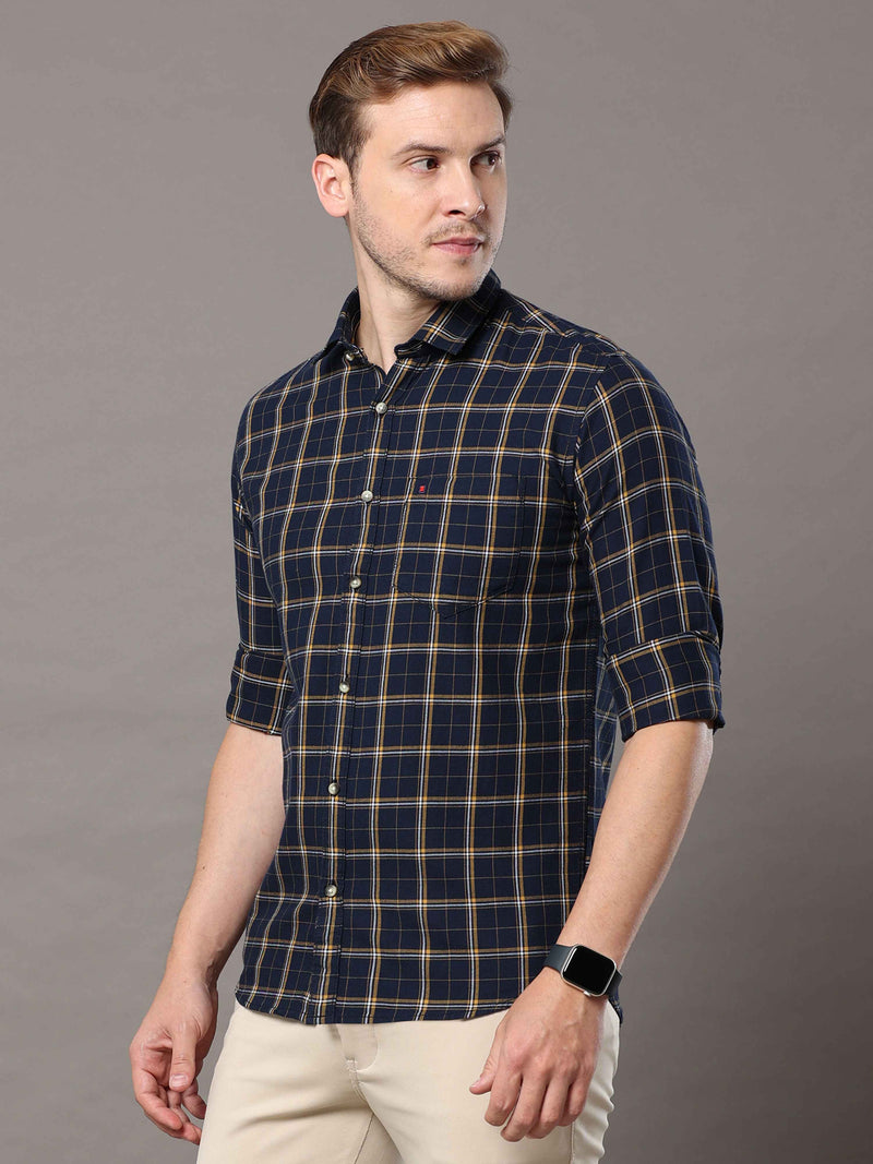 Shop Men's Navy Slim Fit Cotton Casual Checks Shirt Online.