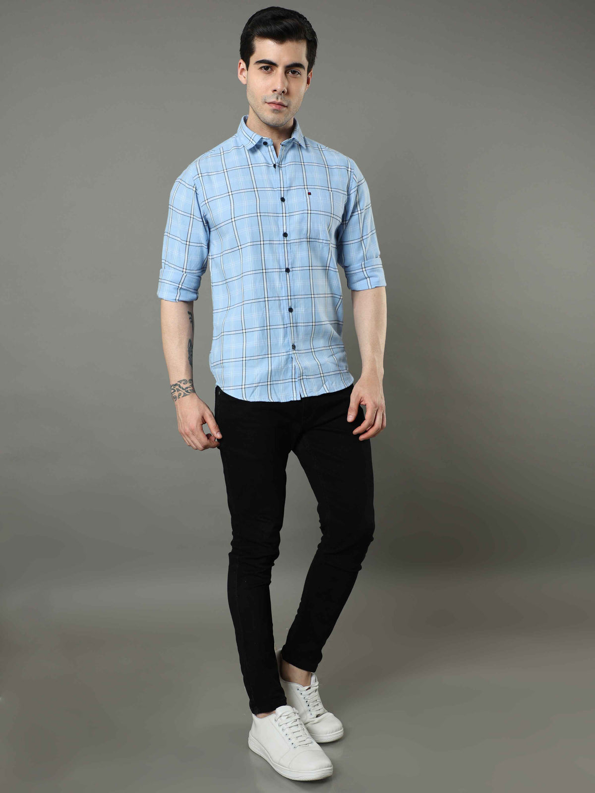 Shop Men's Blue Slim Fit Cotton Casual Checks Shirt Online.