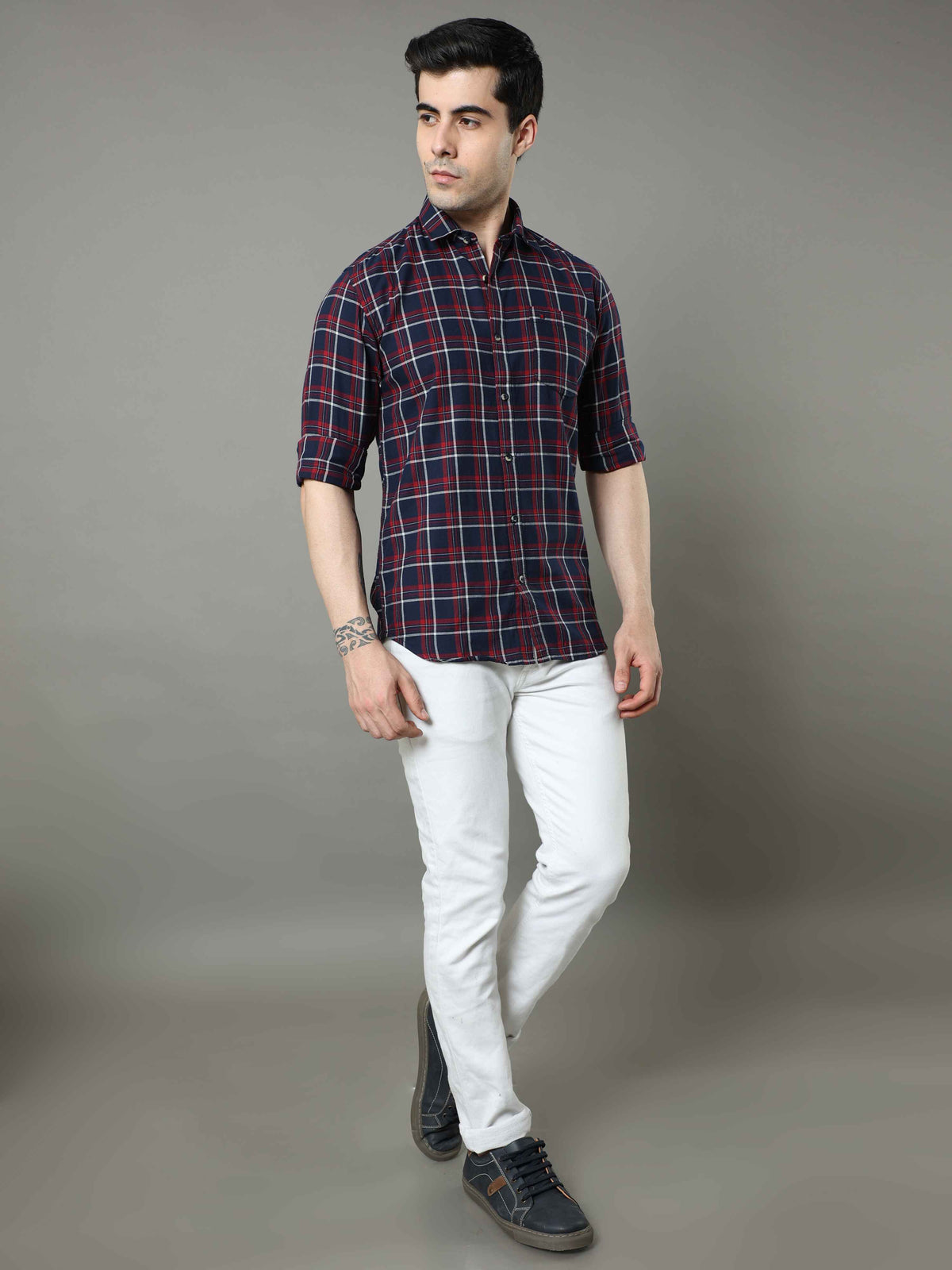 Men's Navy Slim Fit Checks Full Sleeves Casual Shirts