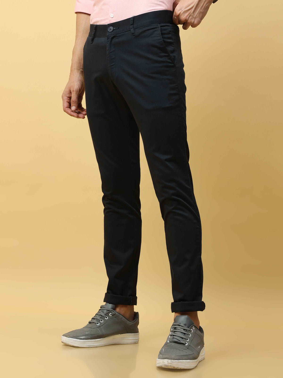 Shop Men's Navy Narrow Fit Solid Casual Trouser Online.