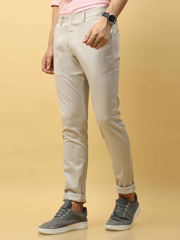 Men's Cream Narrow Fit Solid Casual Trouser