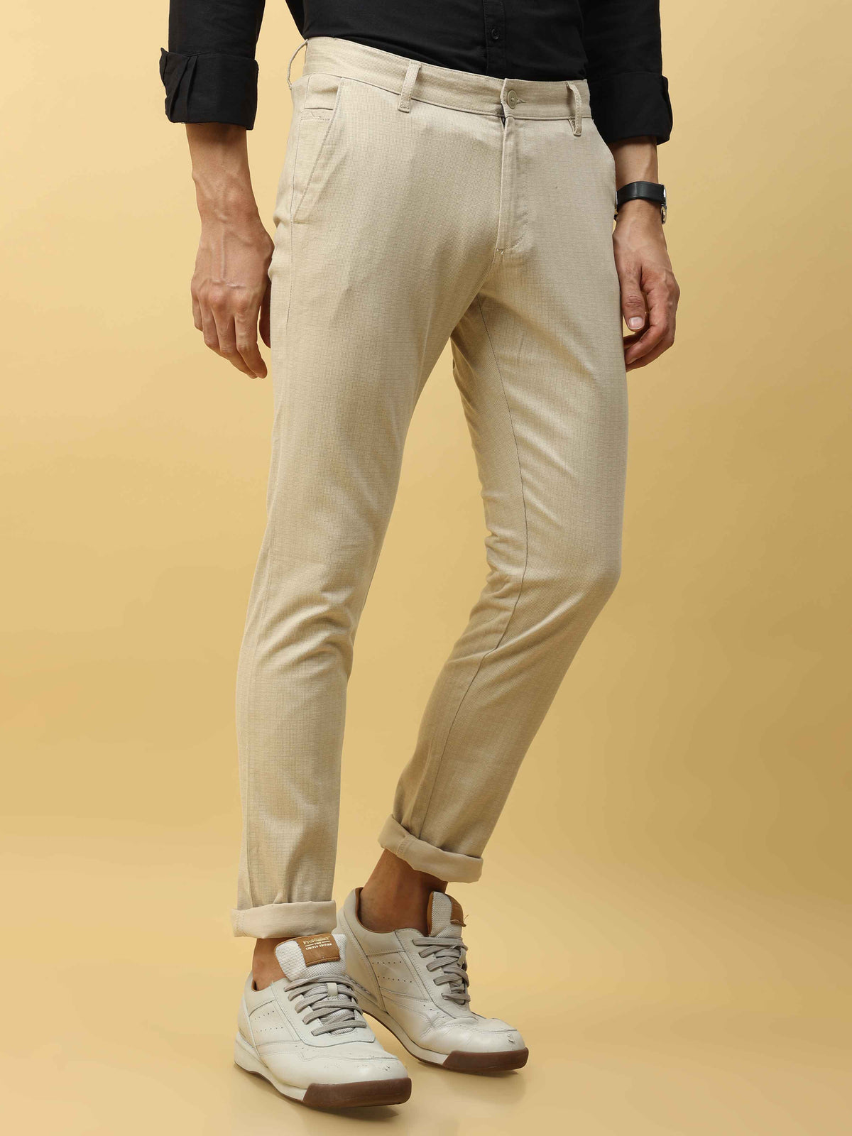 Shop Men's Cream Narrow Fit Dobby Printed Casual Trouser Online.