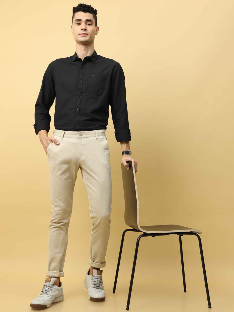 Shop Men's Cream Narrow Fit Dobby Printed Casual Trouser Online.