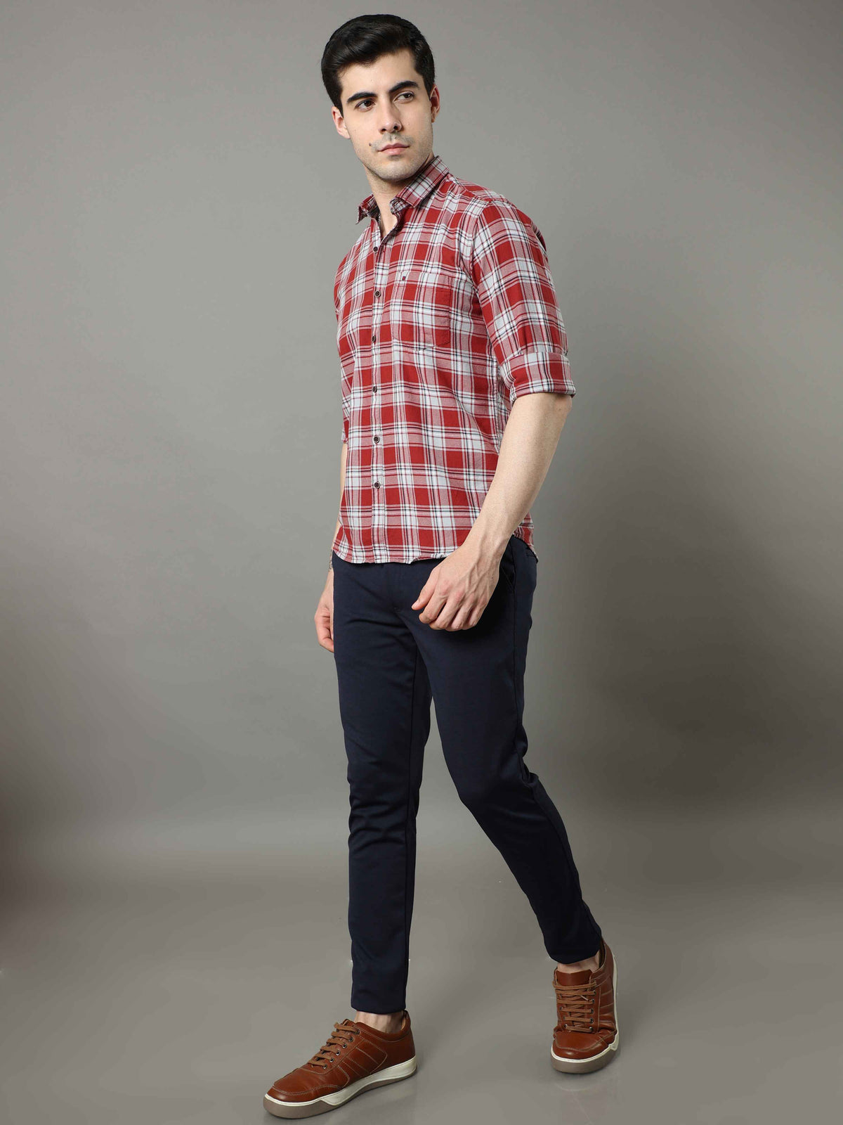 Men's Maroon Slim Fit Checks Full Sleeves Casual Shirts