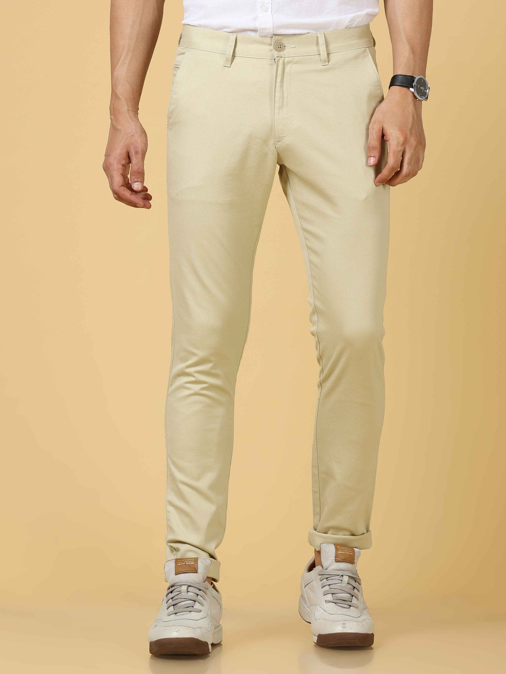 Men's Cream Narrow Fit Solid Casual Trouser
