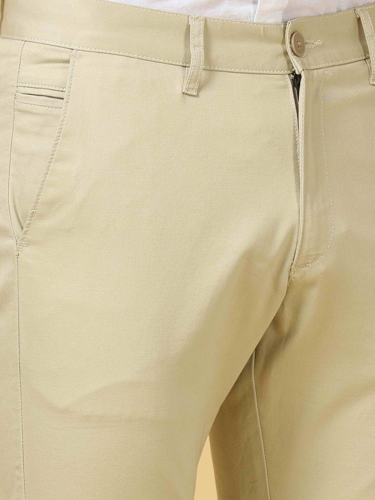Men's Cream Narrow Fit Solid Casual Trouser