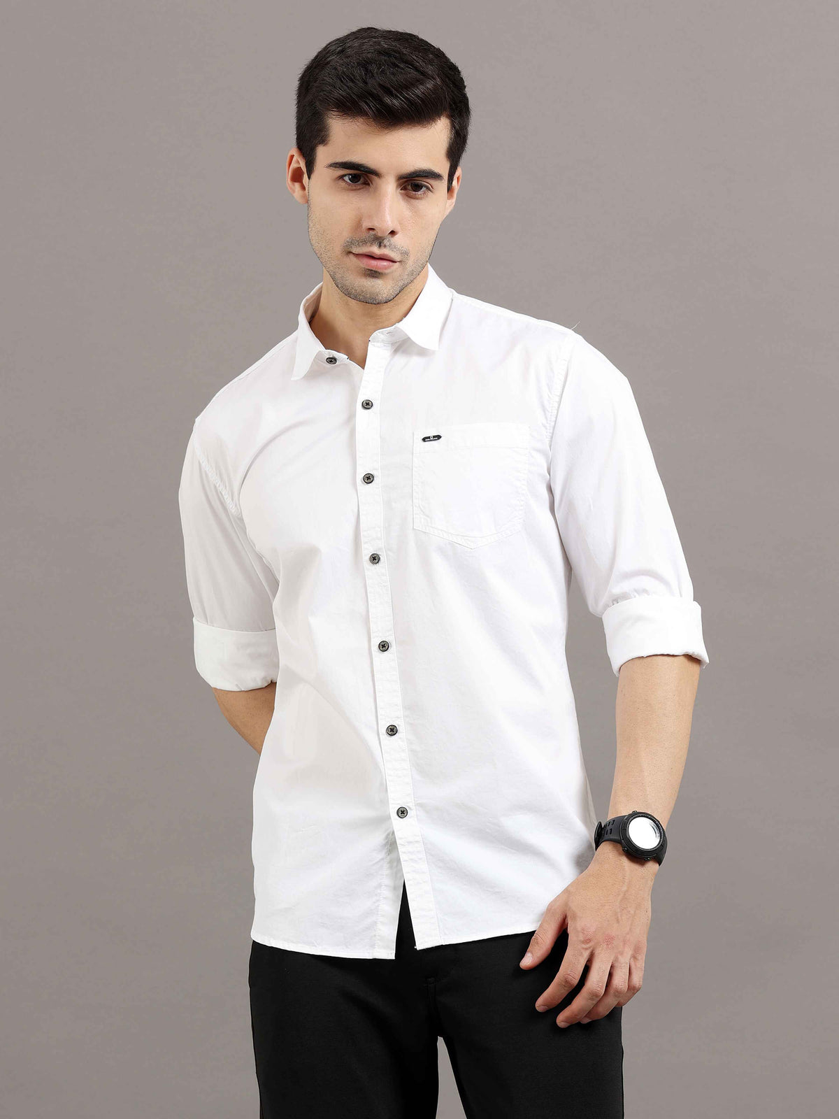 Shop Men's White Slim Fit Solid Full Sleeves Casual Shirts Online.