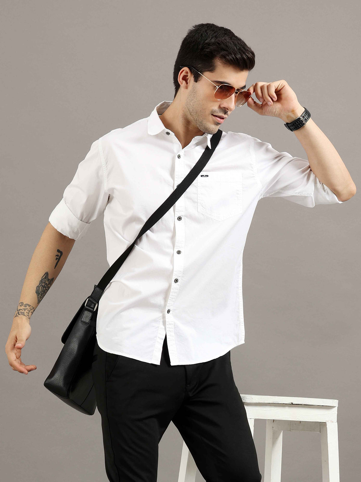 Shop Men's White Slim Fit Solid Full Sleeves Casual Shirts Online.