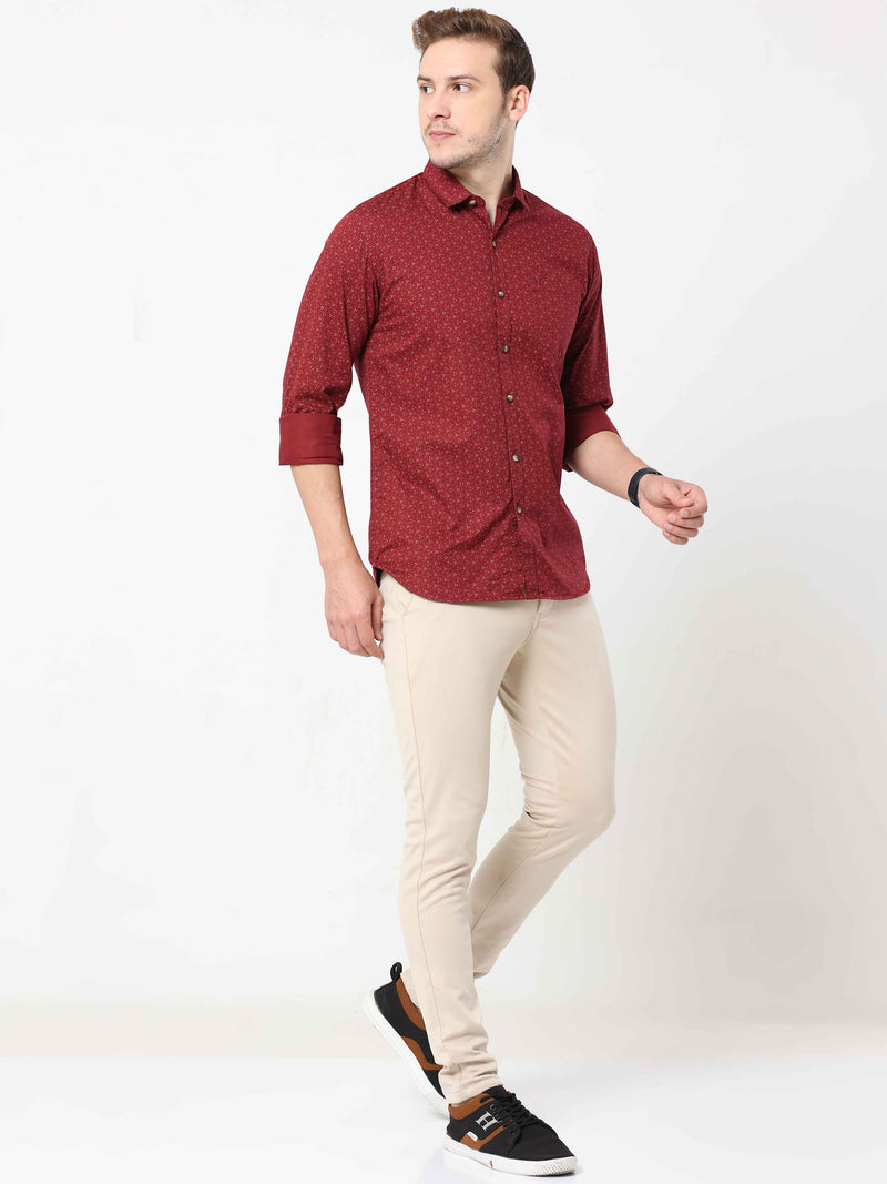 Shop Men's Maroon Slim Fit Cotton Casual Printed Shirt Online.