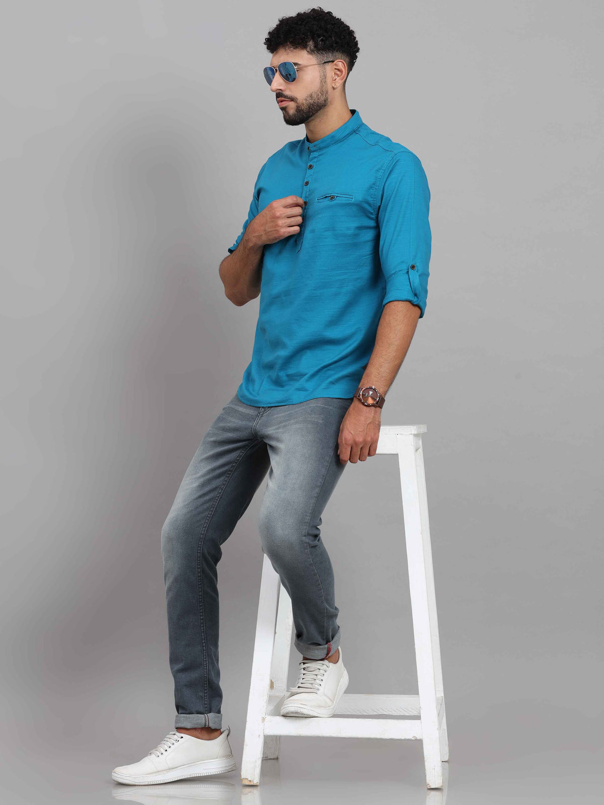 Shop Men's Blue Slim Fit Solid Full Sleeves Linen Casual Kurta Shirts Online.