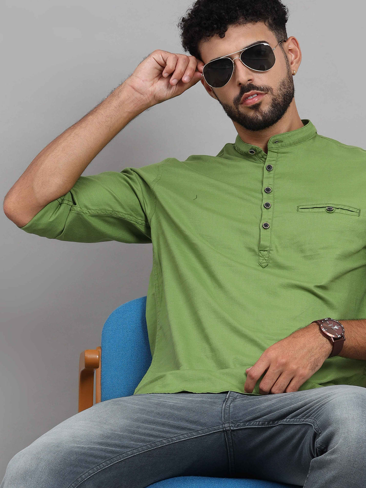 Shop Men's Green Slim Fit Solid Full Sleeves Linen Casual Kurta Shirts Online.