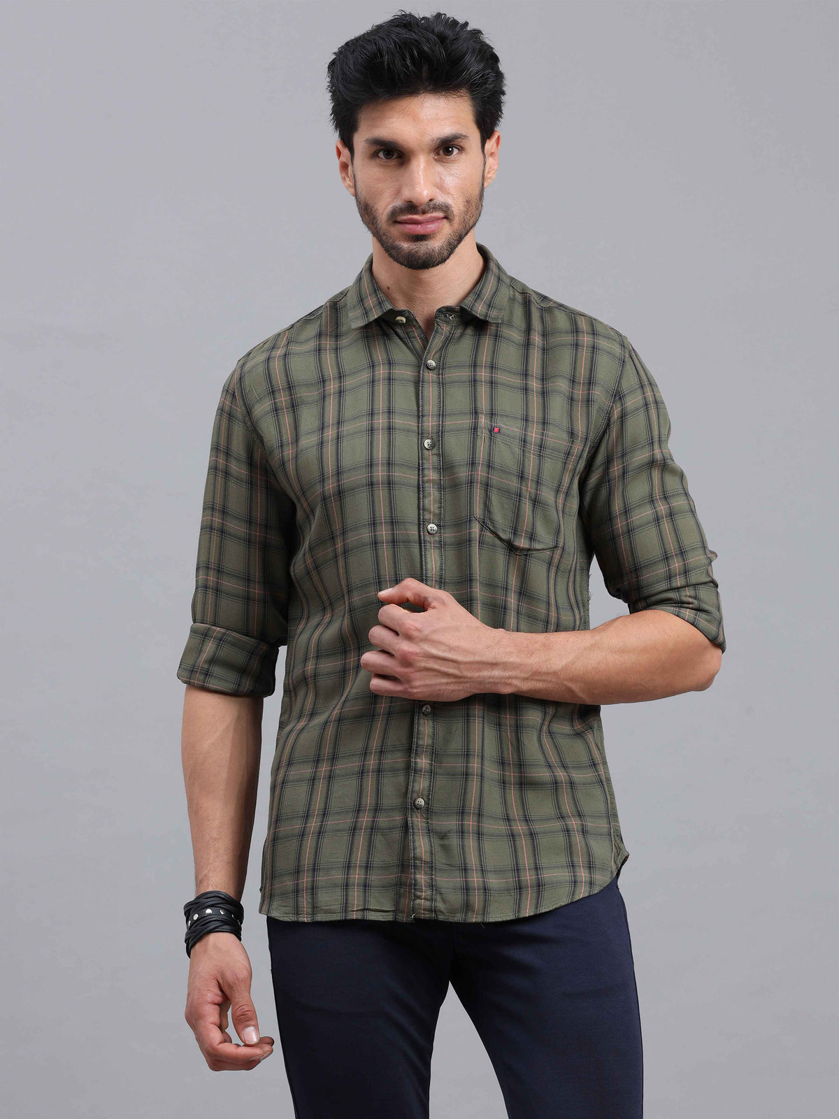 Shop Men's Green Slim Fit Checks Full Sleeves Casual Shirts Online.