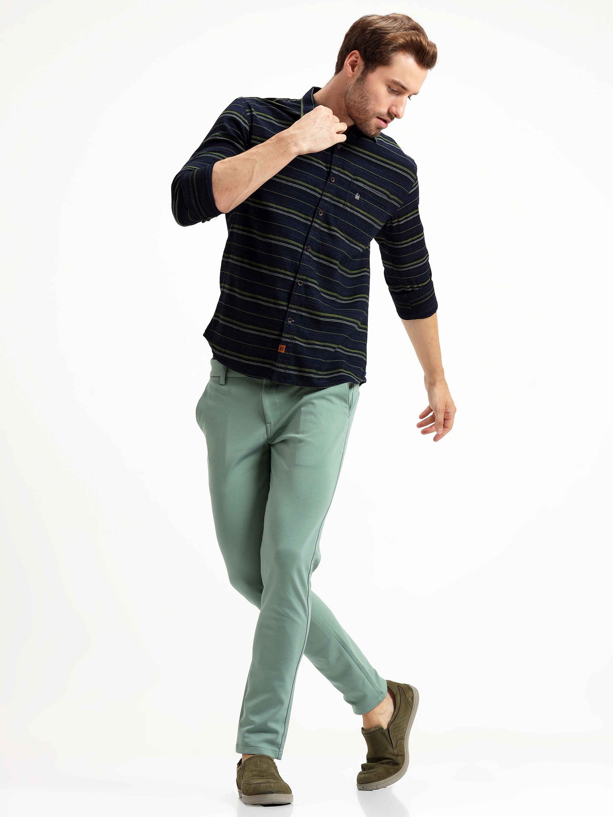 Shop Men's Green Slim Fit Stripes Full Sleeves Casual Shirts Online.