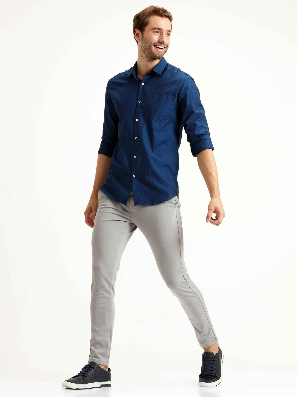 Shop Men's Blue Slim Fit Solid Full Sleeves Casual Shirts Online.