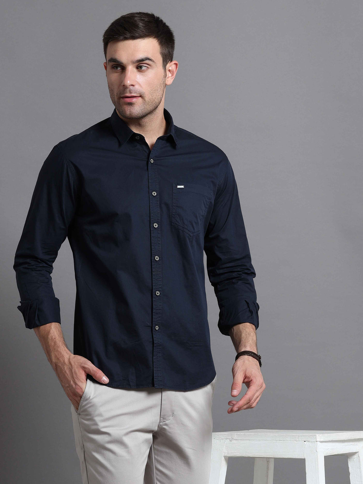 Shop Men's Deep Blue Slim Fit Solid Full Sleeves Casual Shirts Online.