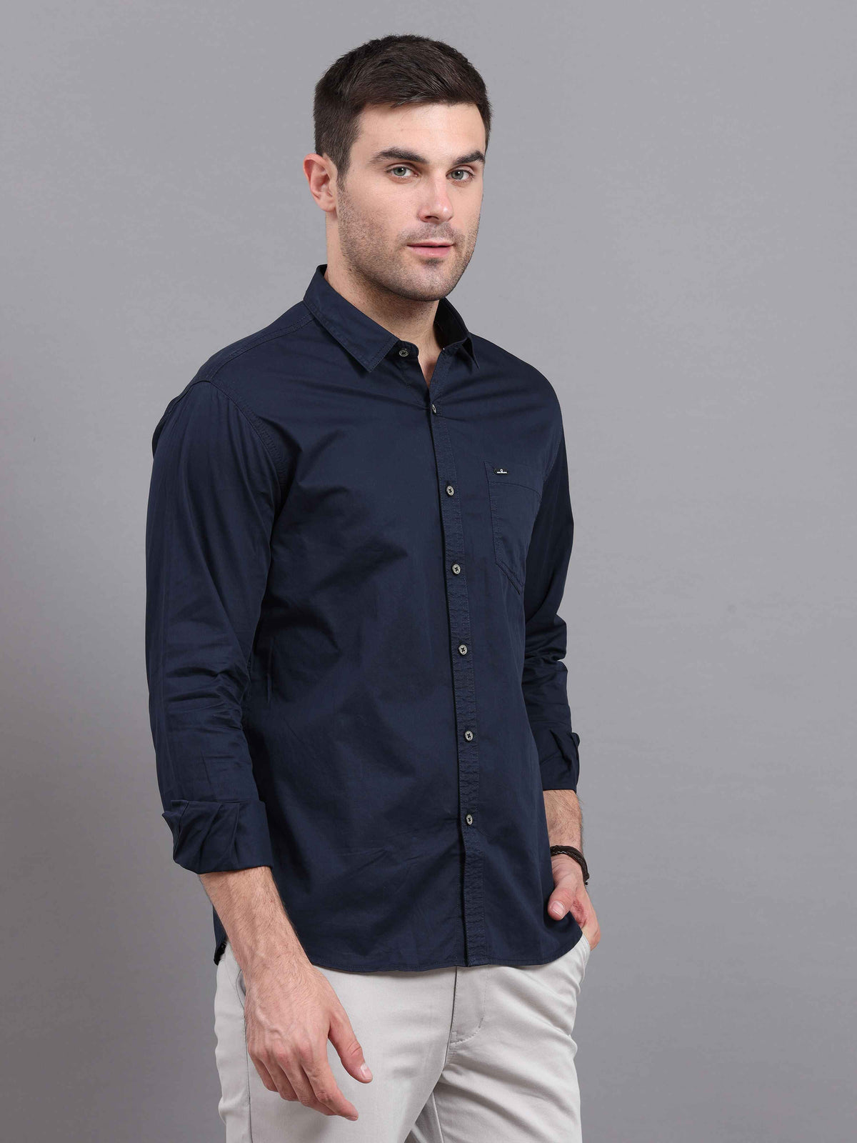 Shop Men's Deep Blue Slim Fit Solid Full Sleeves Casual Shirts Online.