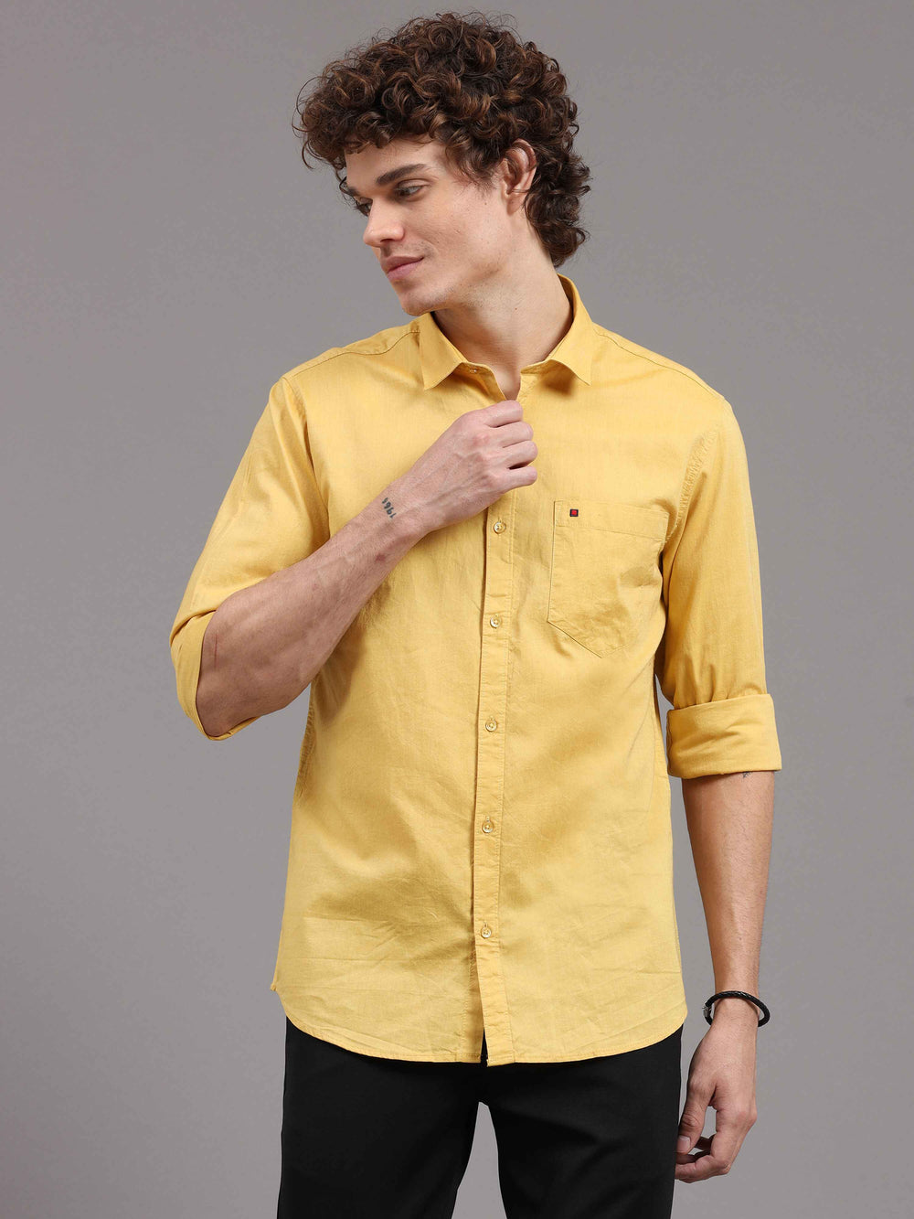 Men's Yellow Slim Fit Solid Full Sleeves Casual Shirts
